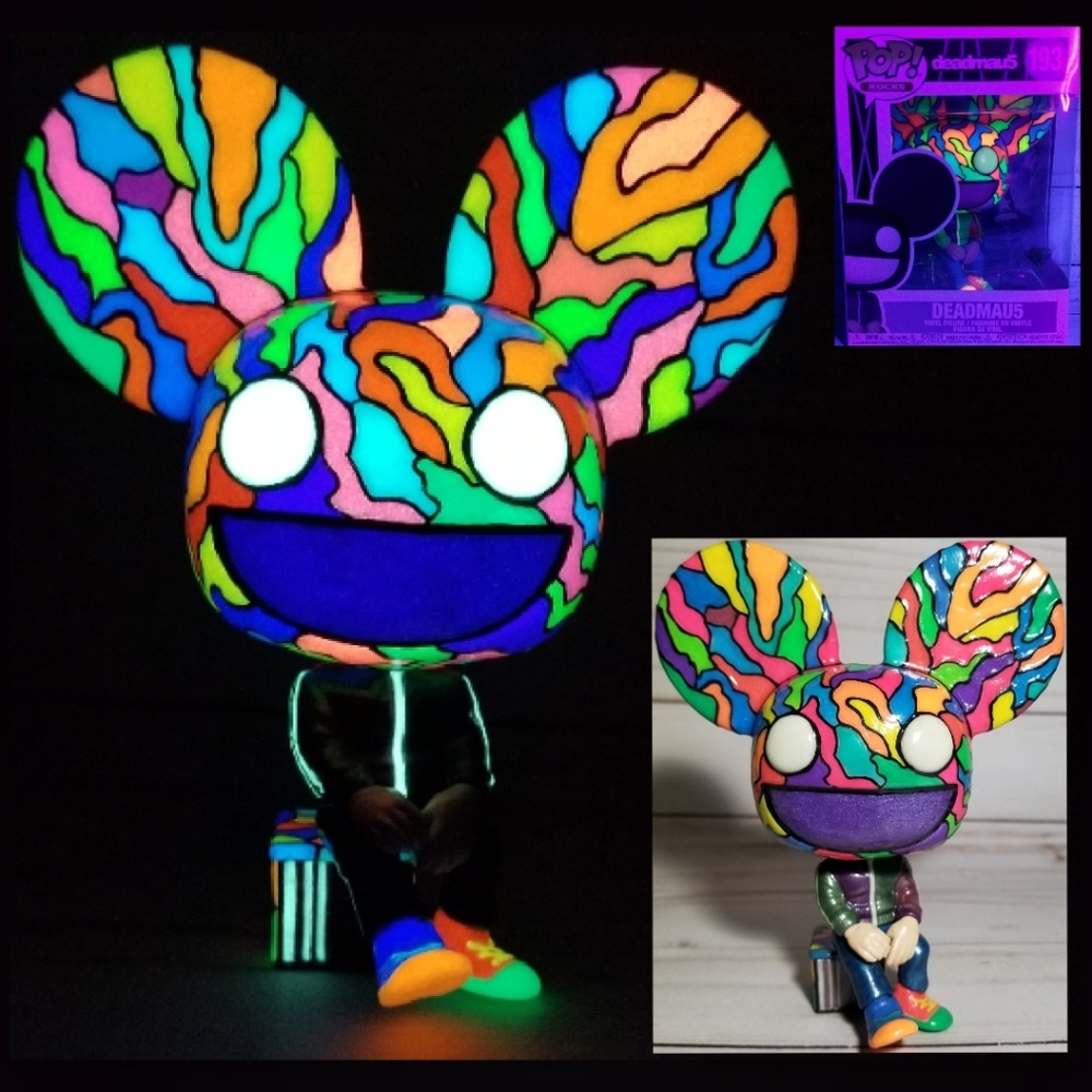 Funko Pop Glow + Blacklight Deadmau5